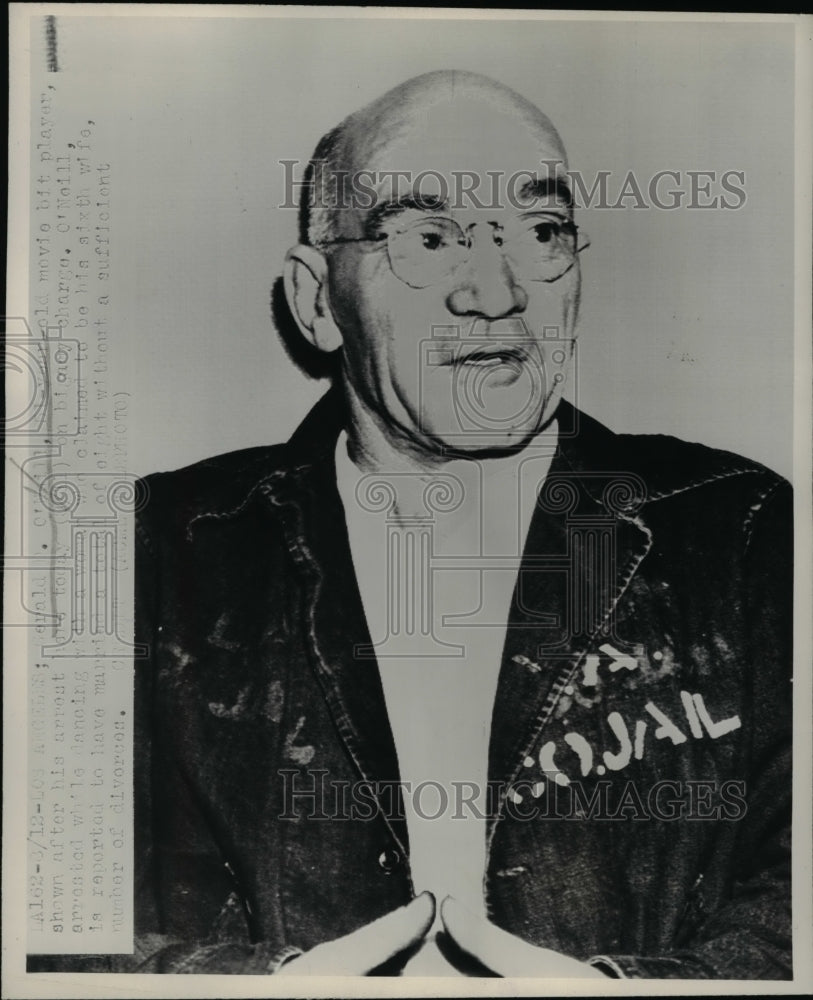 1947 Press Photo Gerald D. O&#39;Neill, arrested for bigamy charges - Historic Images