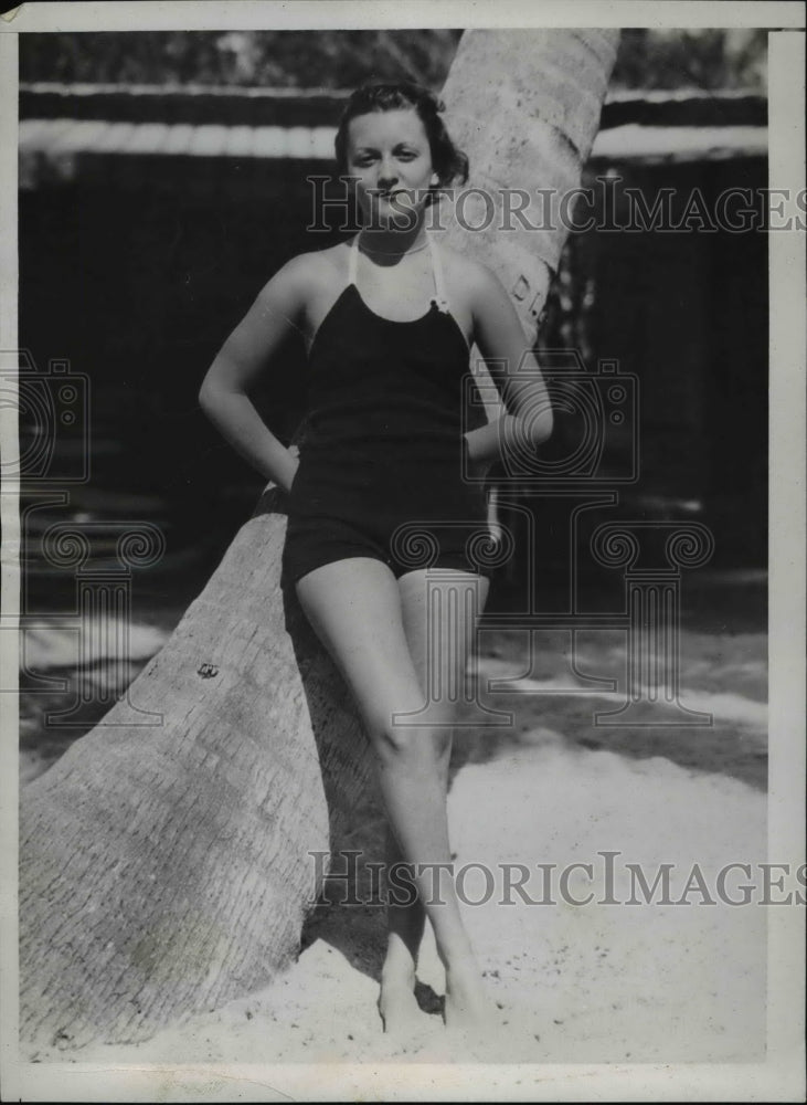 1934 Press Photo Lorraine O&#39;Hara vacationing in Miami Beach - Historic Images