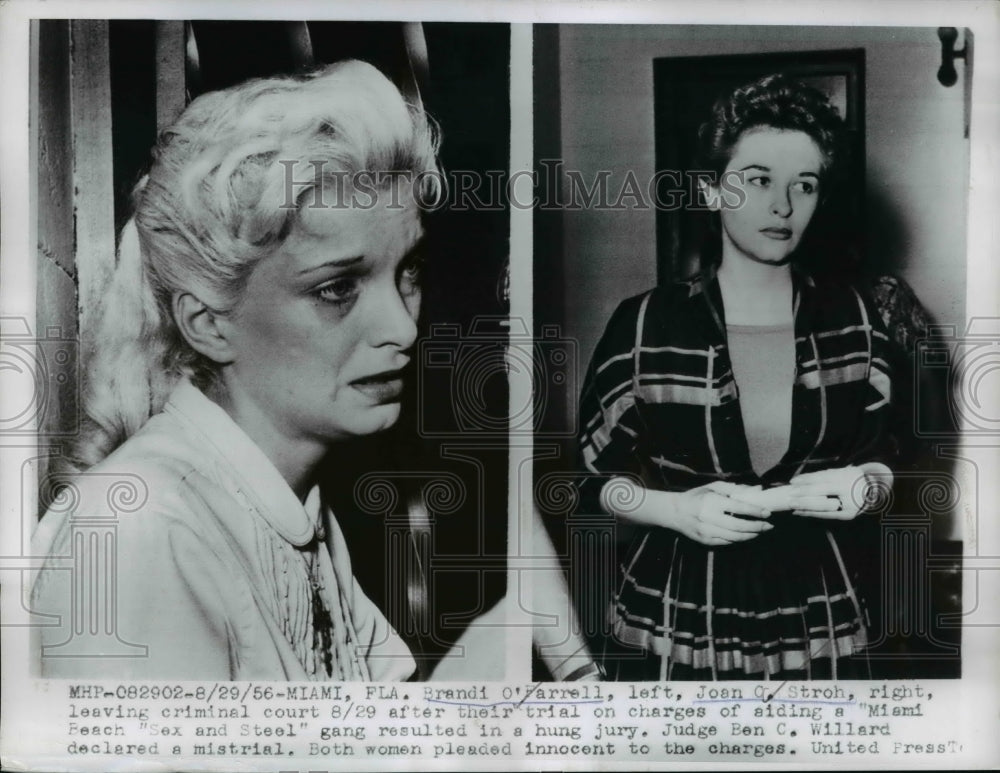 1956 Press Photo Brandi O&#39;Farrell and Joan Stroh leaving criminal court - Historic Images