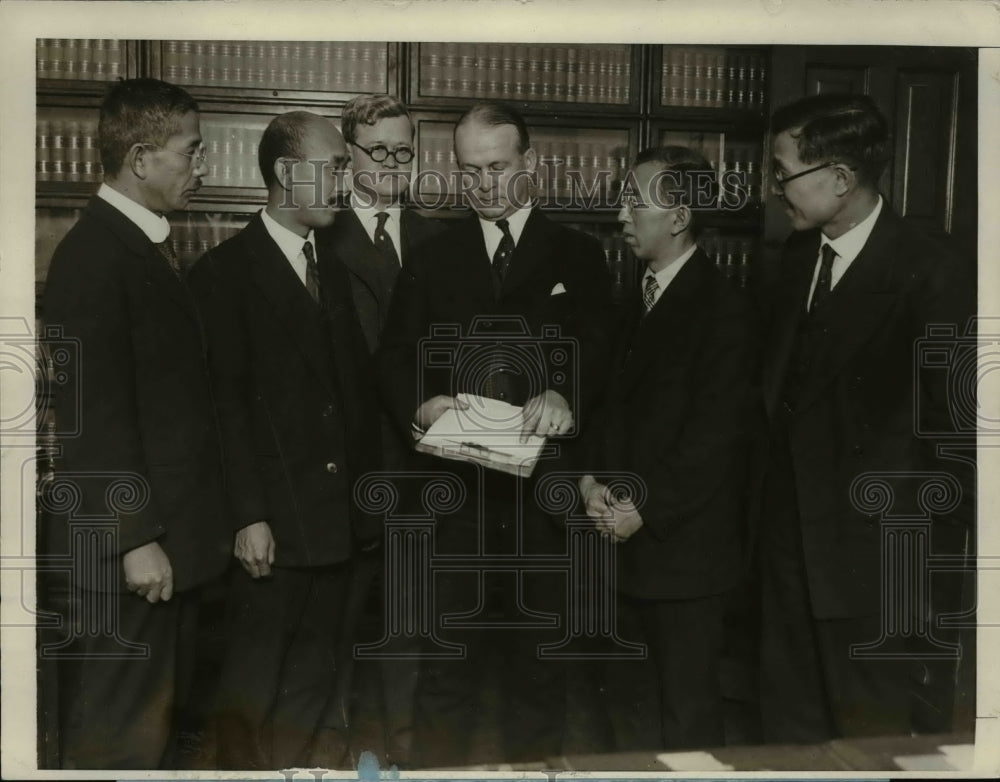 1926 Press Photo Toshifumi O'Hara, Ineri States Attorney with other lawyers - Historic Images