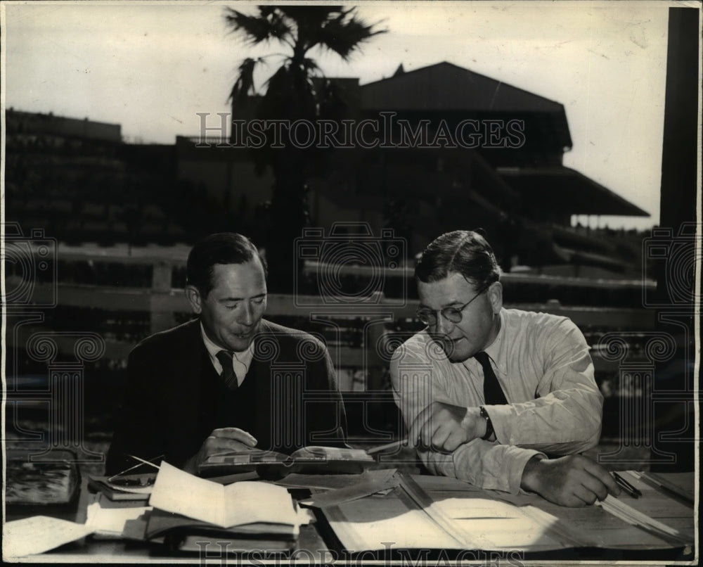 1944 Press Photo Mexico City Freddy Parks &amp; Francis Bunae at the Hippodrome - Historic Images