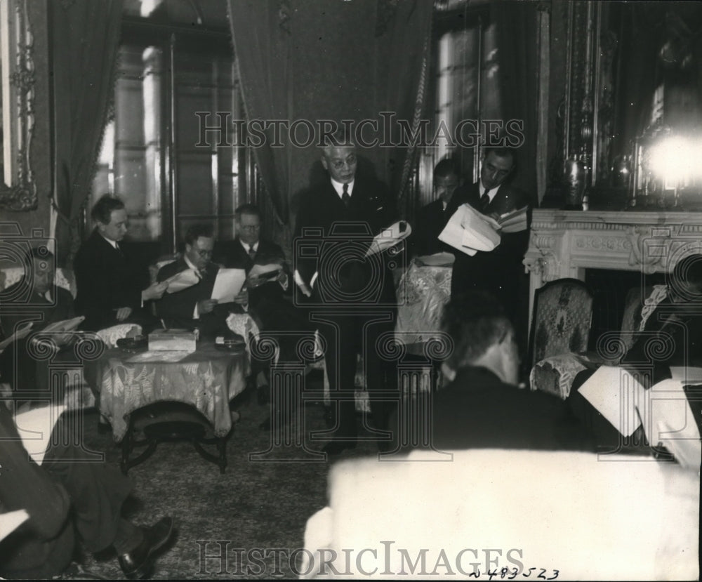 1939 Press Photo Foreign Minister Hachiro Abita Read to Foreign Correspondents - Historic Images