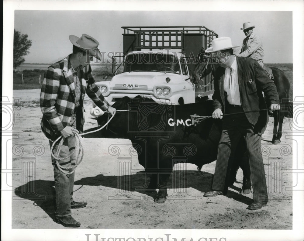 1958 Press Photo GMC brand registered by Gene Bogard in Arizona - Historic Images