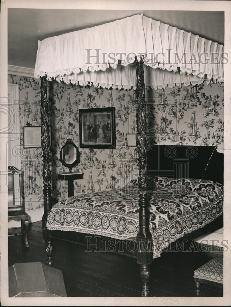 1938 Press Photo A bedroom once occupied by George Washington. - Historic Images