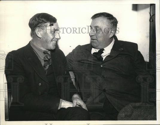 1933 Press Photo William Schroeder,Farmer sue Mrs. Ireme Castle McLaughlin. - Historic Images