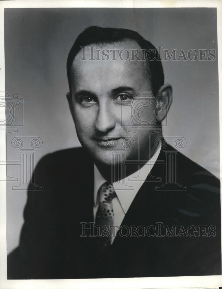 1962 Press Photo Cooper Jarrett, Inc.Sales Vice president Melvin Loeser - Historic Images