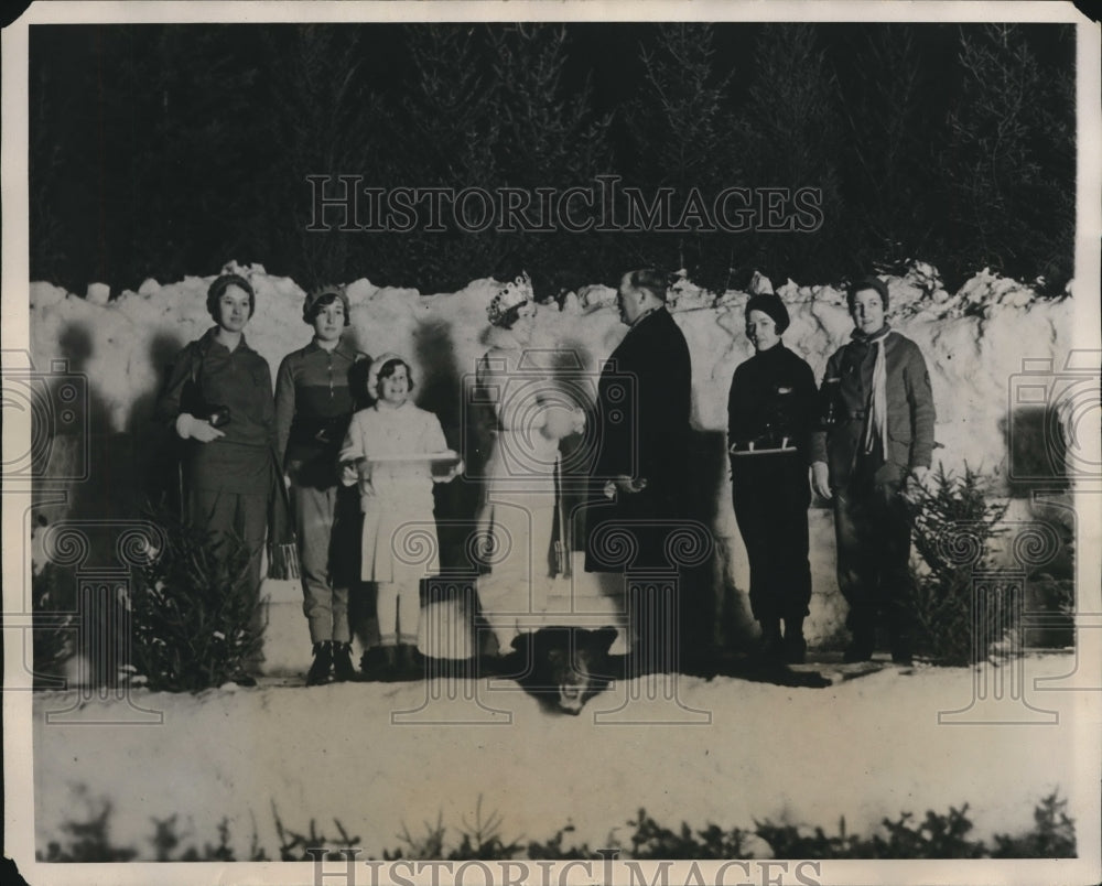 1931 Press Photo Coronation of Naomi Hooker Michigan Winter Queen - Historic Images
