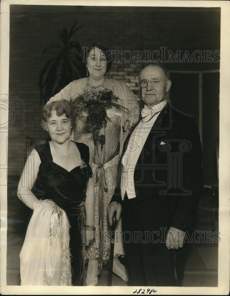 1934 Press Photo Nelle Brooke Stull, J. E. Banker and Jacob Miller - Historic Images