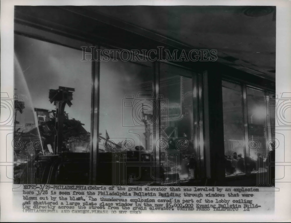 1956 Press Photo Windows Shattered in Philadelphia Bulletin Building Explosion - Historic Images