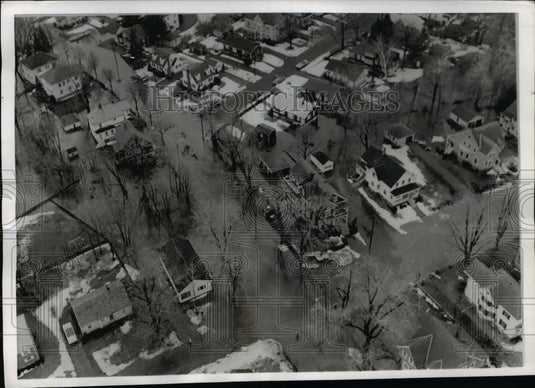 1969 Press Photo Brockton Mass air view of flood waters from snow melt - Historic Images