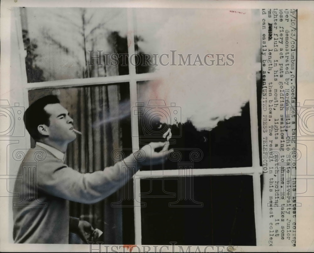 1952 Press Photo Coed get bang out - Historic Images