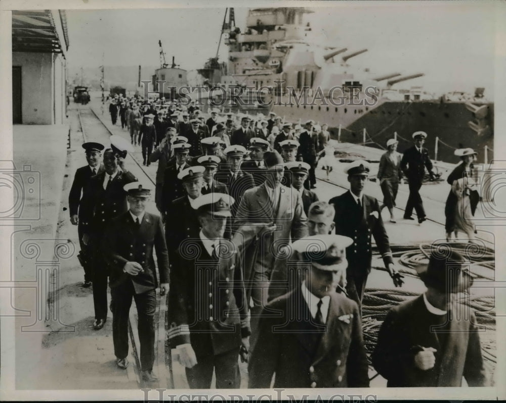 1934 Press Photo American Cadets Visiting Plymouth, England Aboard Empire State - Historic Images