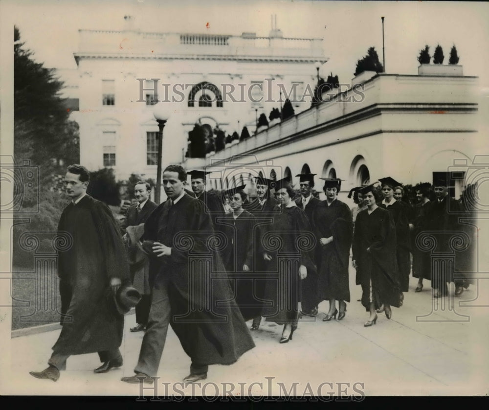 1933 Press Photo a delegation of alumni of American Universities made a - Historic Images