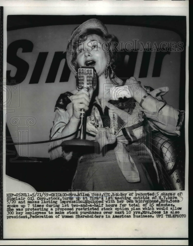 1959 Press Photo Sinclair Oil Corp stockholder Wilma Soss - Historic Images