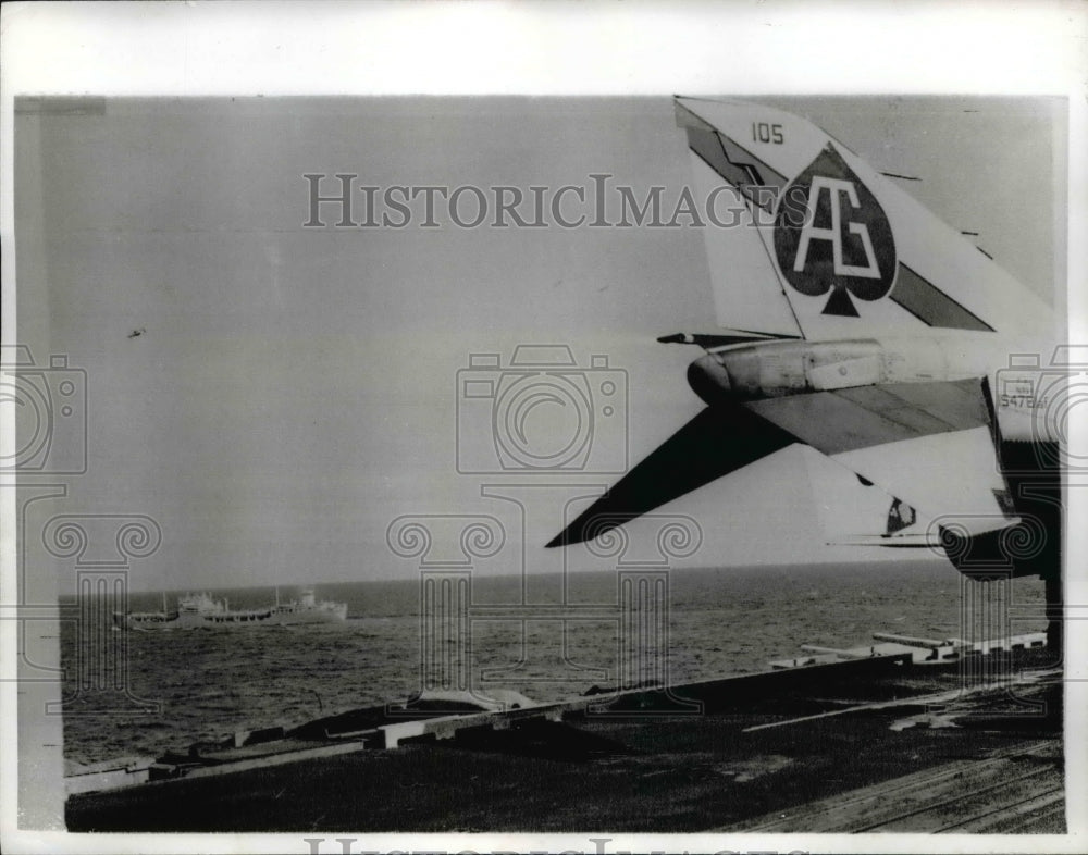 1968 Press Photo The Soviet tanker Grozny crosses asturn in this giant U.S - Historic Images