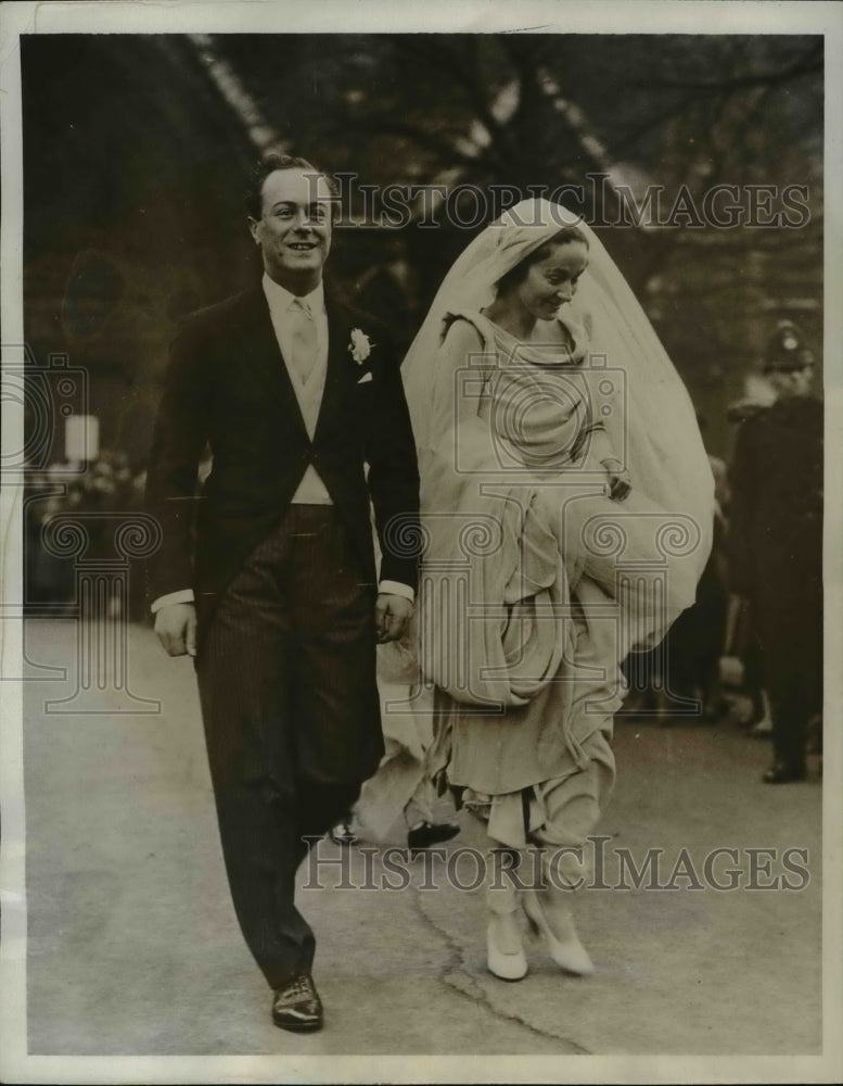 1933 Press Photo Francis Moore Barclay Marries R.A.G. Tilney in London - Historic Images