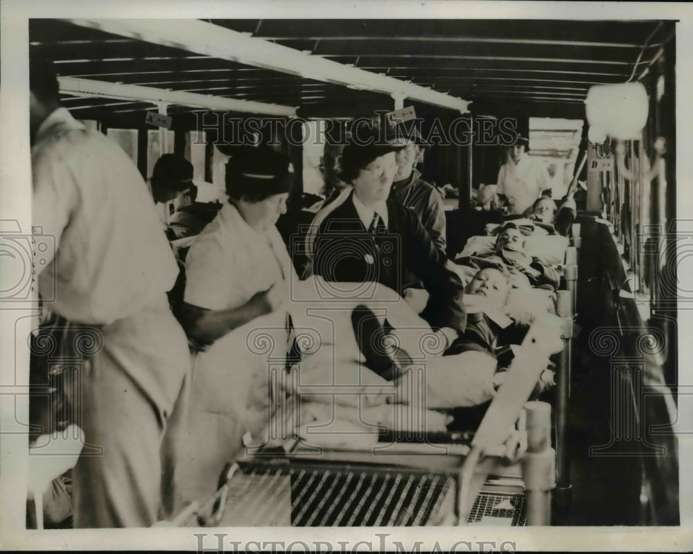 1939 Press Photo A British Marine Ambulance in Air Raid Dill - Historic Images