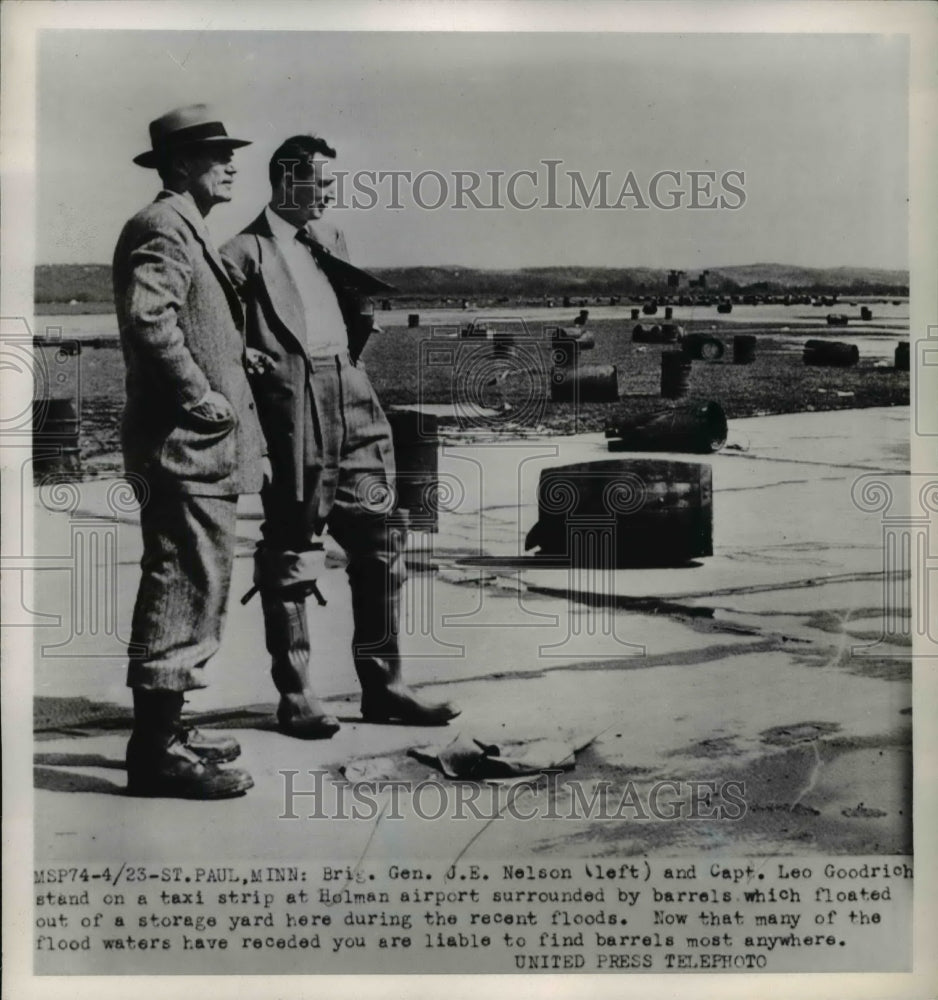 1952 Brig. Gen. J.E. Nelson and Capt. leo Goodrich-Historic Images