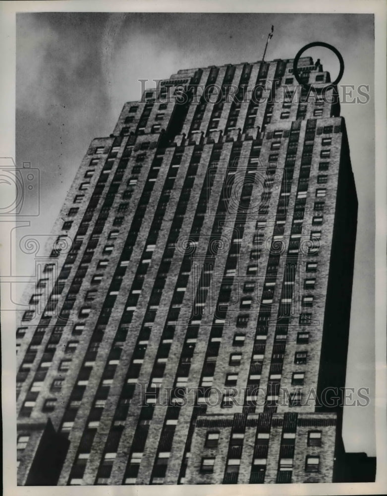 1952 Press Photo Robert Jones, young army veteran threatened to end his life - Historic Images