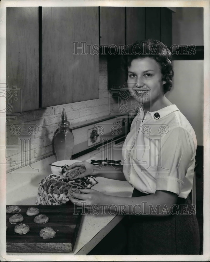 1963 Press Photo Mary Louise Will award winning teenager - Historic Images