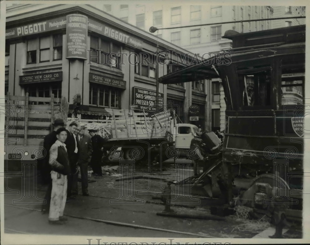 1941 Six Injured Municipal Trolley Streetcar Collision with Truck-Historic Images