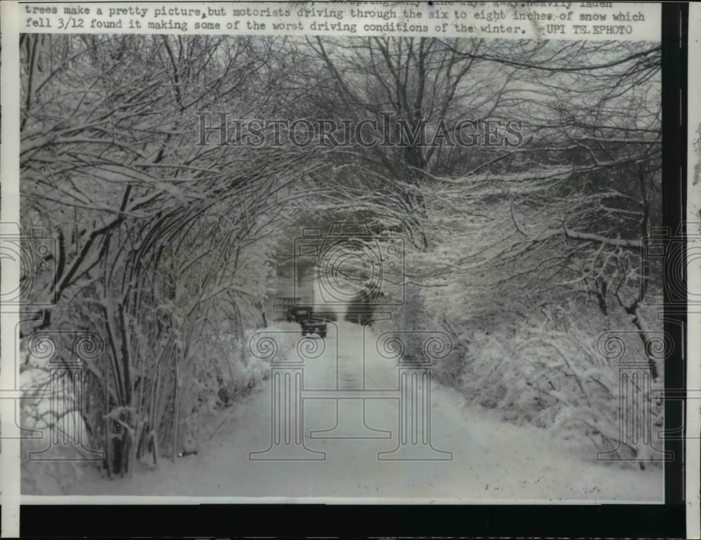 1959 Press Photo Snow Making Hard Driving Conditions - Historic Images