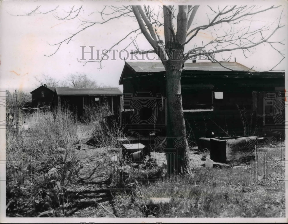 1963 Press Photo Condemned home on Painesville, Ohio - Historic Images