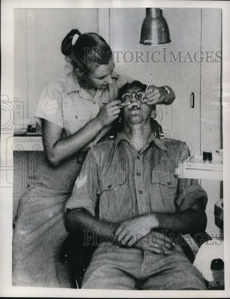 1956 Press Photo Sergeant Ryan at Dental Examination - Historic Images