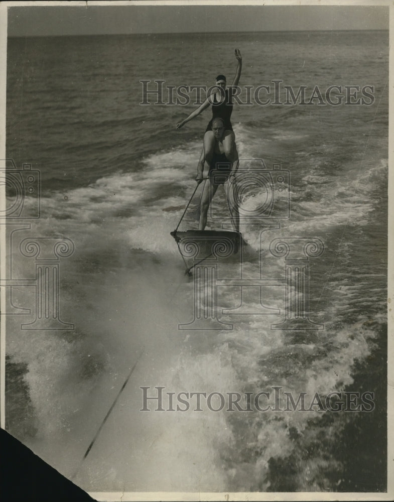 1928 Press Photo Geo Brock and Lucille Mead Aquaplaning at Catalina Island - Historic Images