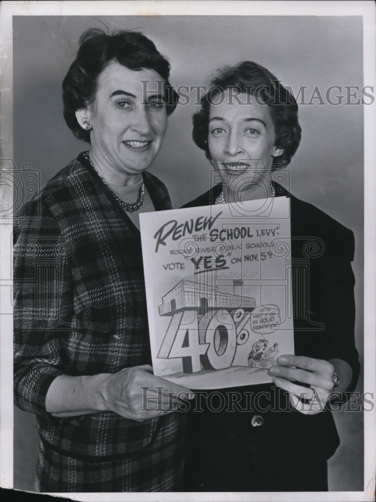 1953 Press Photo Mrs Robert Hobsen and Mrs Jay Hjortland, Rocky River PTA - Historic Images