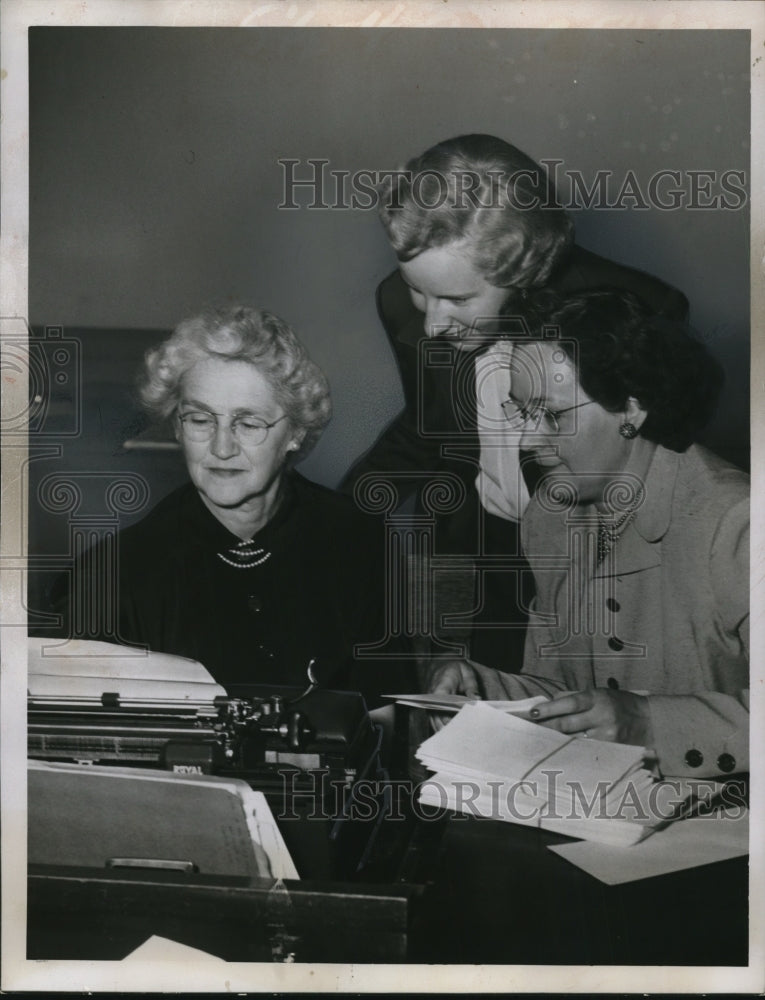 1951 Press Photo Mrs. Nelson W. Haviland, Mrs. William Gale &amp; Mrs. Harold Garger - Historic Images