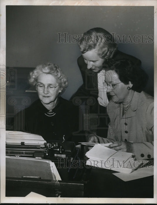 1951 Press Photo Mrs. Nelson W. Haviland, Mrs. William Gale & Mrs. Harold Garger - Historic Images