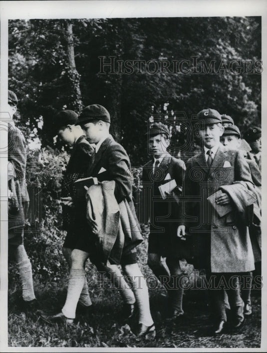 1960 Press Photo Prince Charles of England as a 9-Year-Old - Historic Images