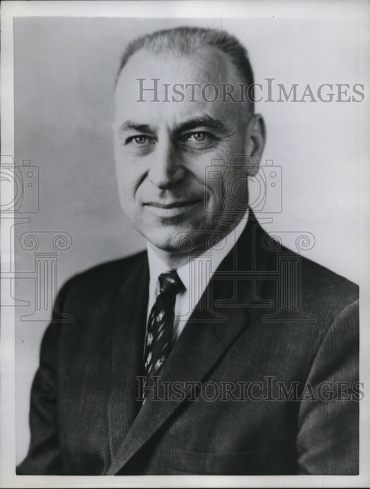 1961 Press Photo Alfred Mayo - Historic Images