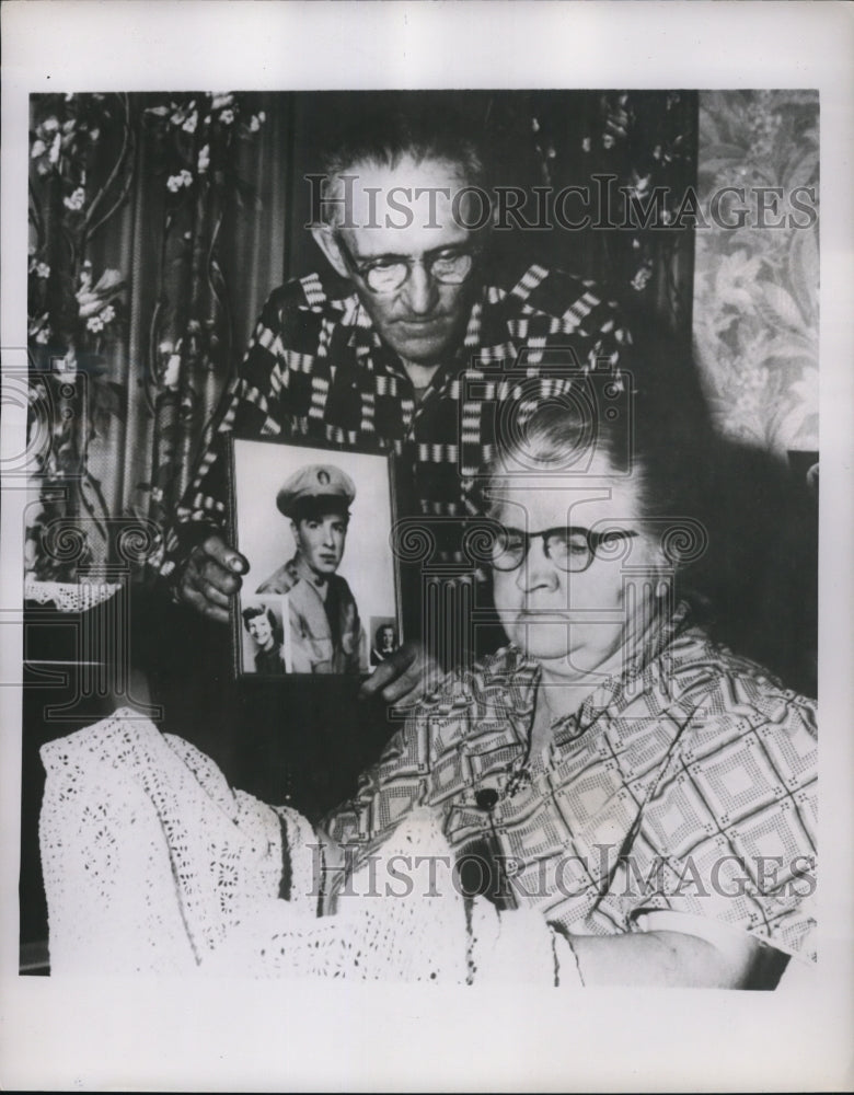 1953 Press Photo Greenwood Ny Mr & Mrs Lowell Nolan parents of Almond Nolan - Historic Images