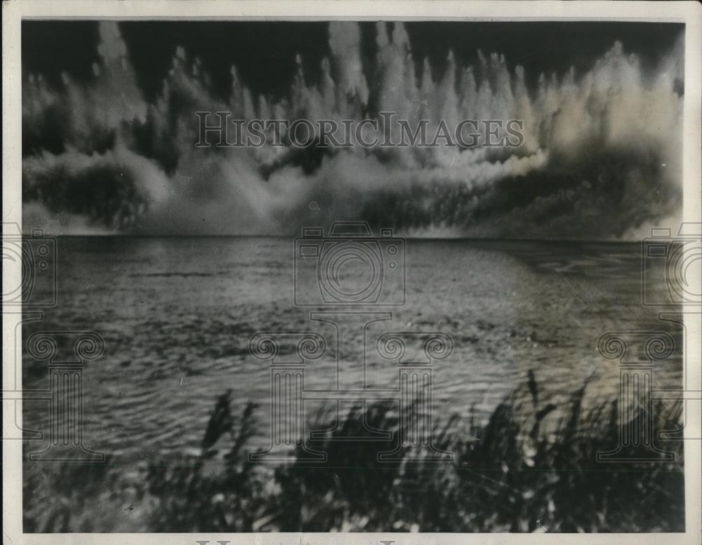 1932 Press Photo Ton and a quarter of Dynamite was set off in Starved Rock Pool - Historic Images