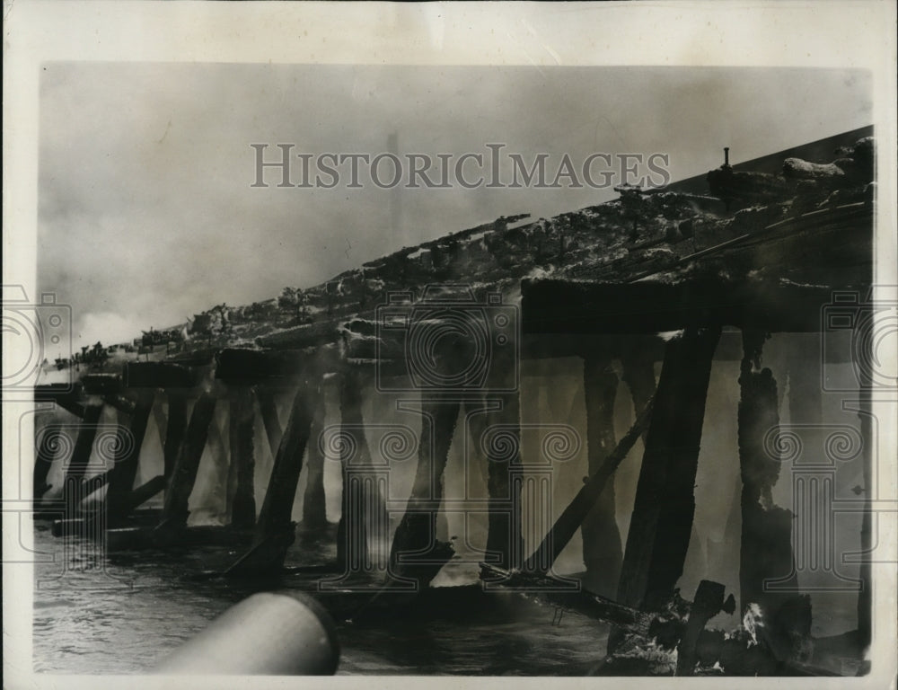 1939 Press Photo West shore RR trestle damaged by fire Marlboro on Hudson NY - Historic Images