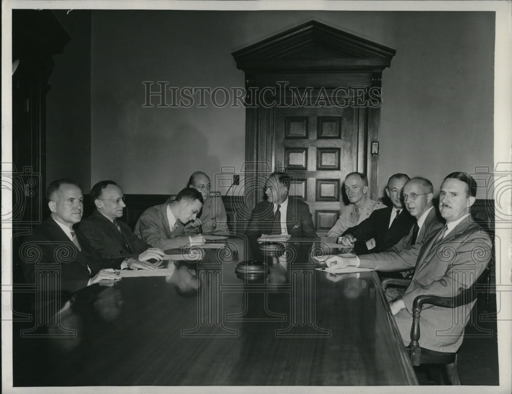 1942 Press Photo Members of the Created Foods Requirements Committee. - Historic Images