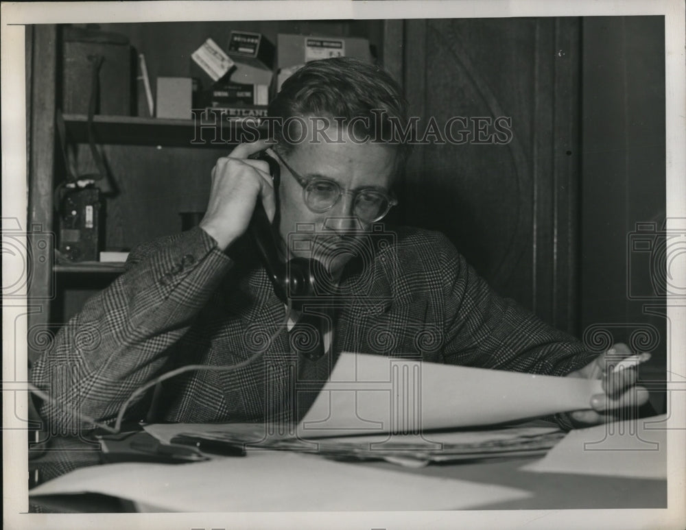 1952 Press Photo Frank Donghi, Acme Bureau Manager in Paris - Historic Images