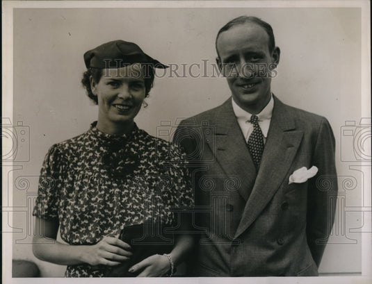 1936 Press Photo Mr & Mrs Whitney Stone sail on the SS Queen Mary to attend the - Historic Images