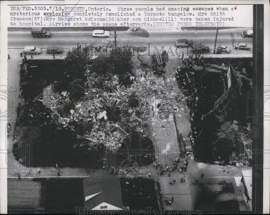 1957 Press Photo Air view of Toronto Canada  explosion wreckage gas leak - Historic Images