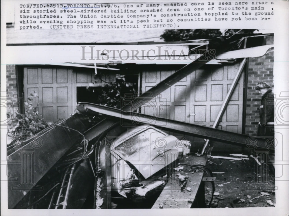 1958 Press Photo Toronto Canada Union Carbide buildin collapsed Toronto Canada - Historic Images