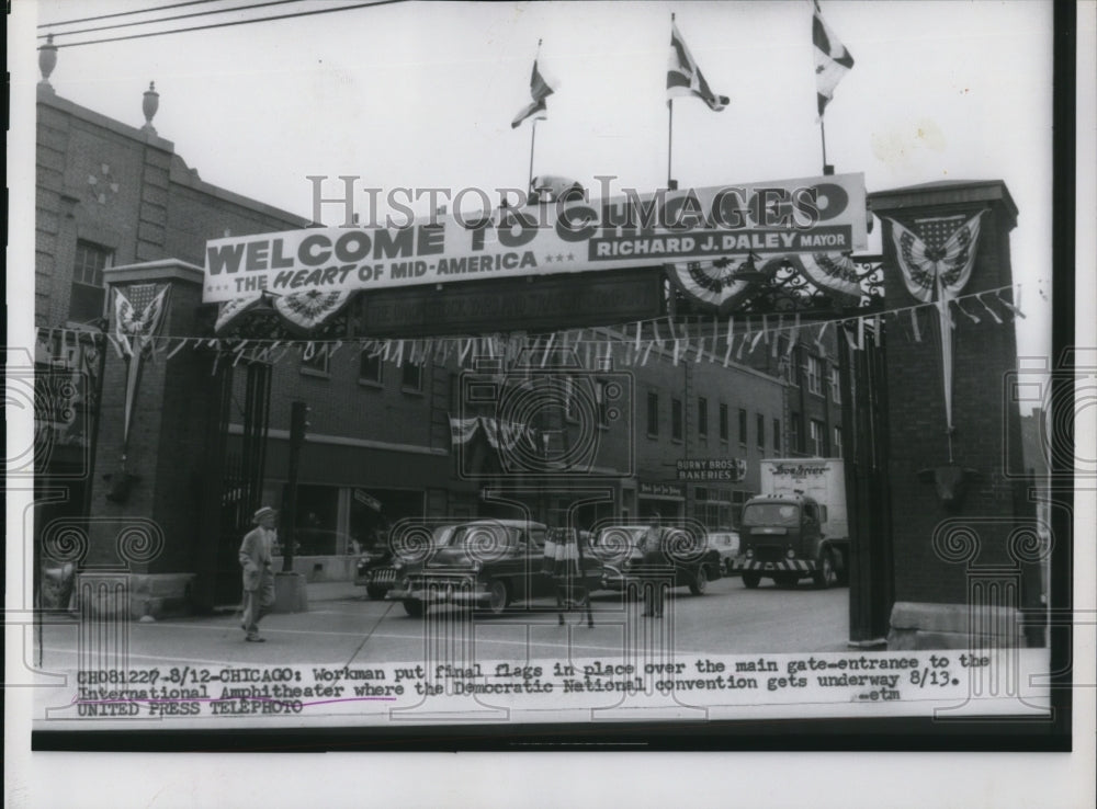 1956 Press Photo Preparation to Entrance of Democratic National Convention - Historic Images