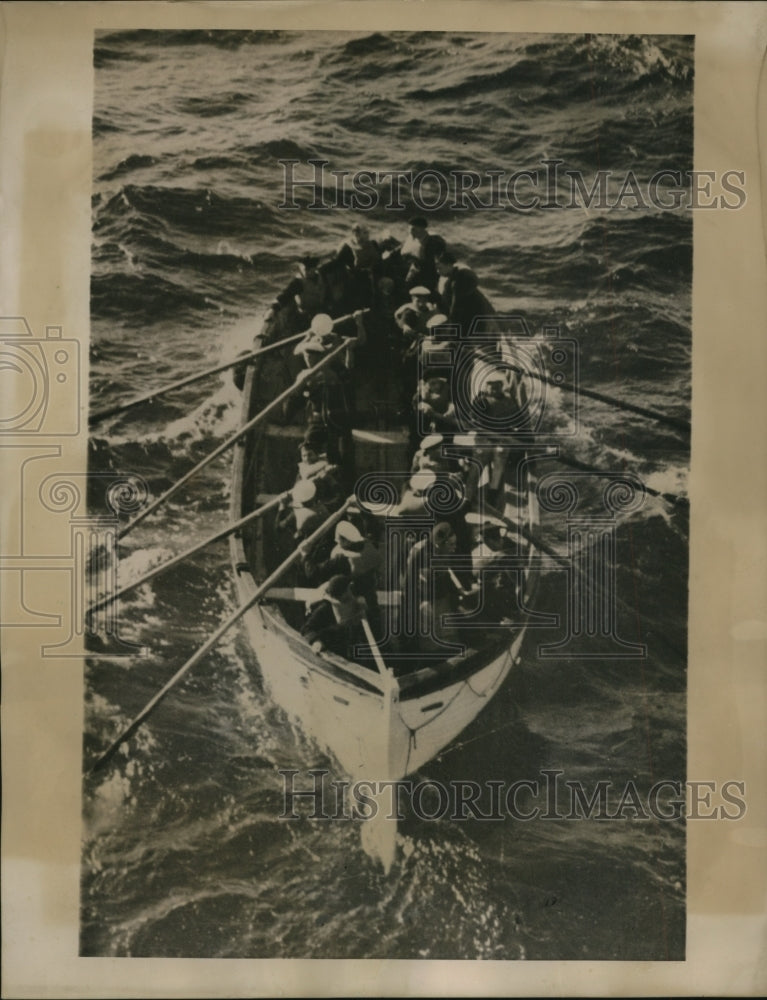 1940 Press Photo Three Germans Spies Brought to the Dauphin - Historic Images