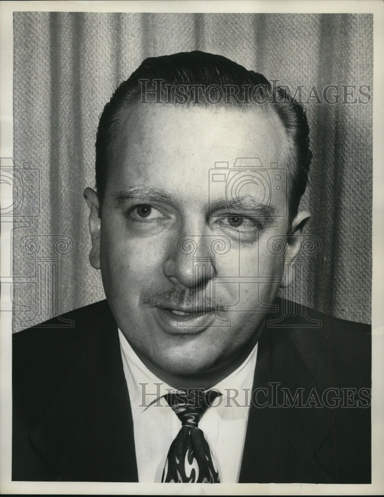 1951 Press Photo Walter Cronkite of CBS News and Public Affairs - Historic Images