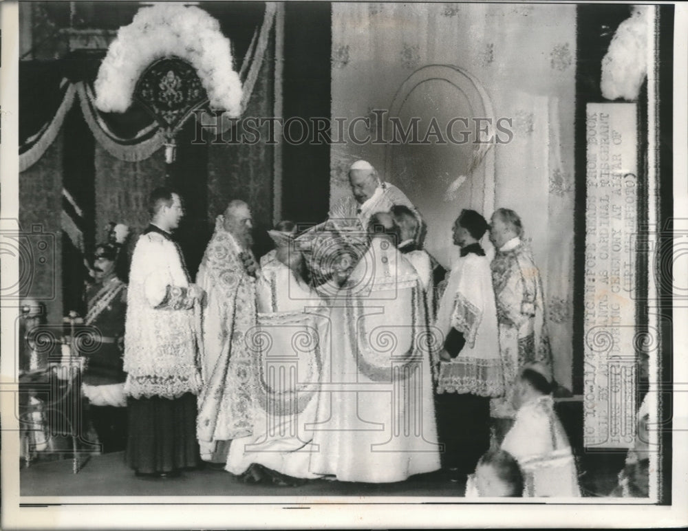 1958 Press Photo Catholic ceremony - Historic Images