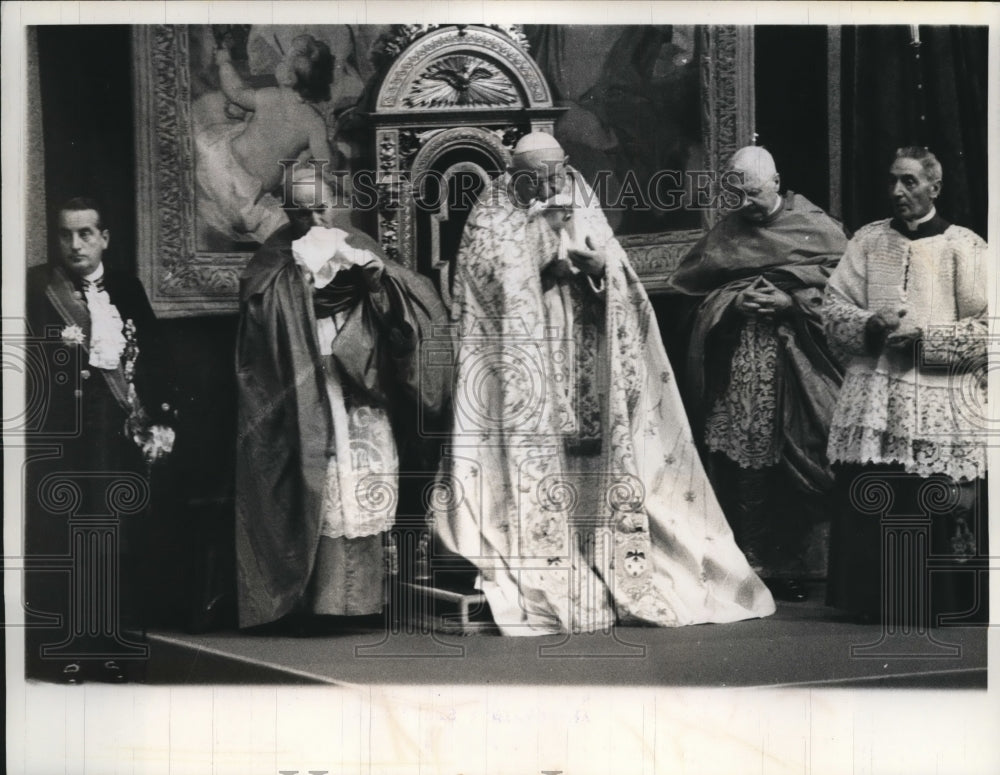 1961 Press Photo Pope John XXIII &amp; Alfredo Cardinal Ottaviani on Popes - Historic Images