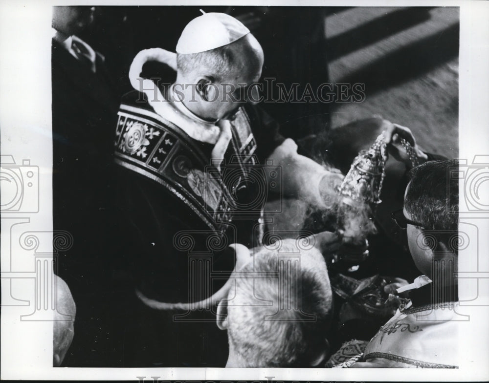 1964 Press Photo Pope Paul VI says brief Mass inside Church of Annunciation - Historic Images