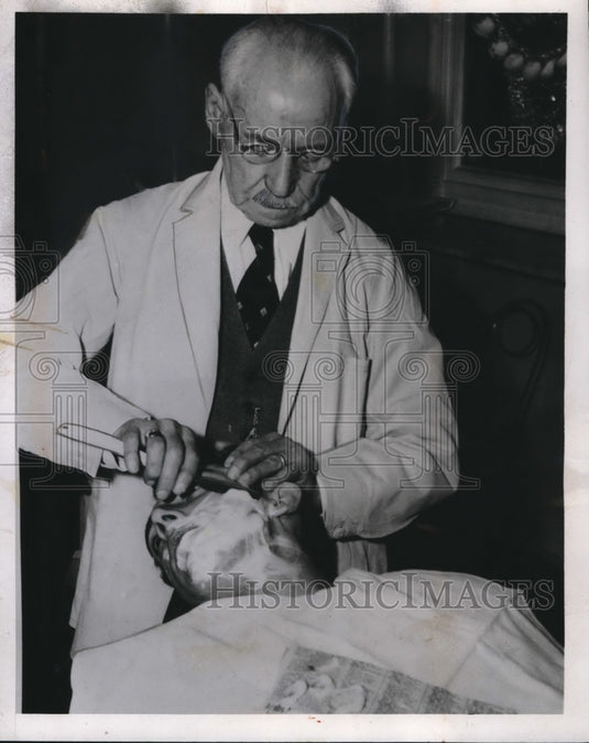 1947 Press Photo Joseph Cariel, barber of Maybrook, New York - Historic Images