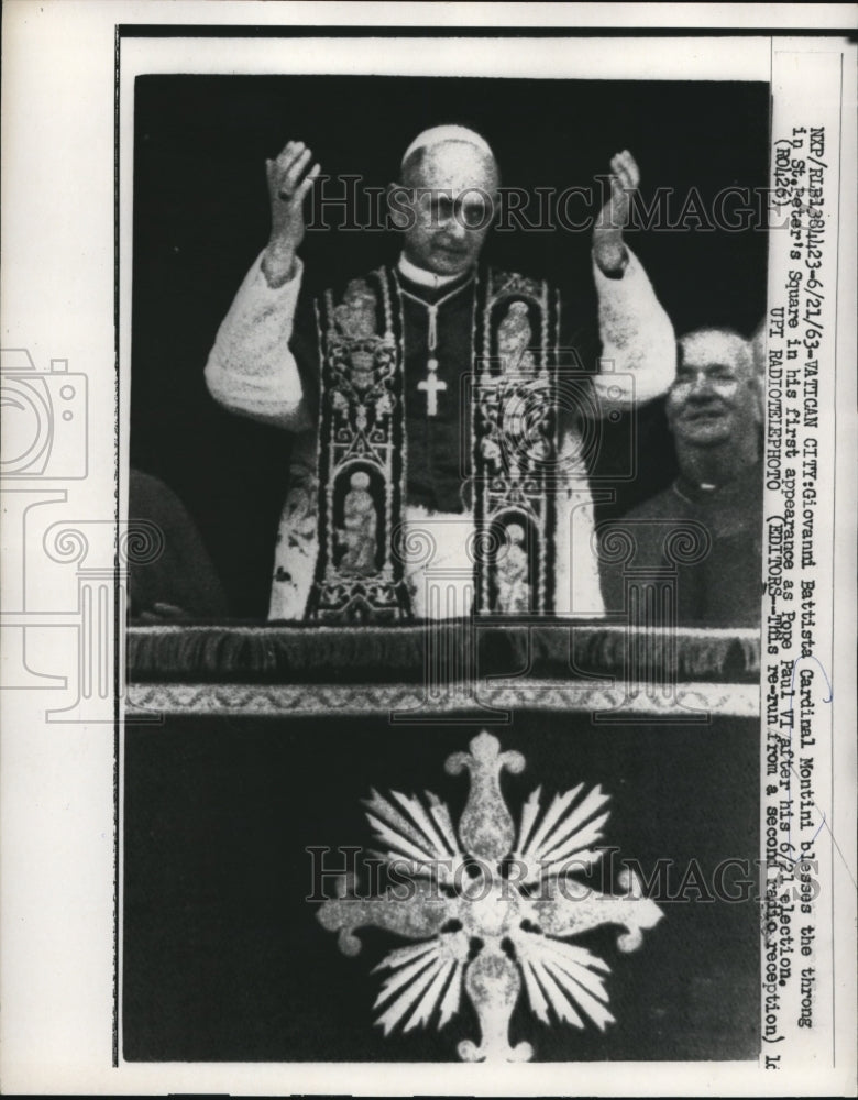 1963 Press Photo Giovanni Battista Cardinal Montini blesses throng - Historic Images